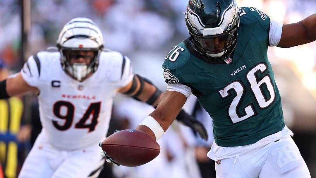 Philadelphia Eagles running back Saquon Barkley (26) runs the ball as during the third quarter against the Cincinnati Bengals at Paycor Stadium.
