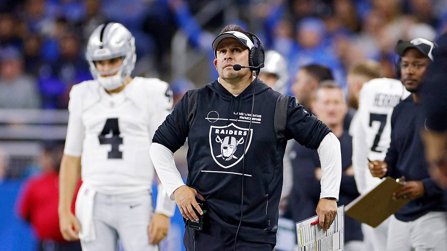 Raiders news: Josh McDaniels named the worst, Pierce going 'all-in' at QB - Vimarsana News