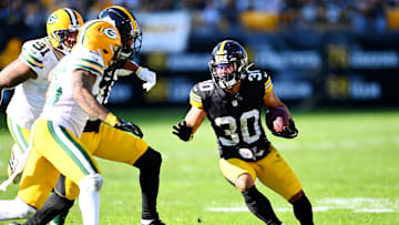 Pittsburgh Steelers running back Jaylen Warren