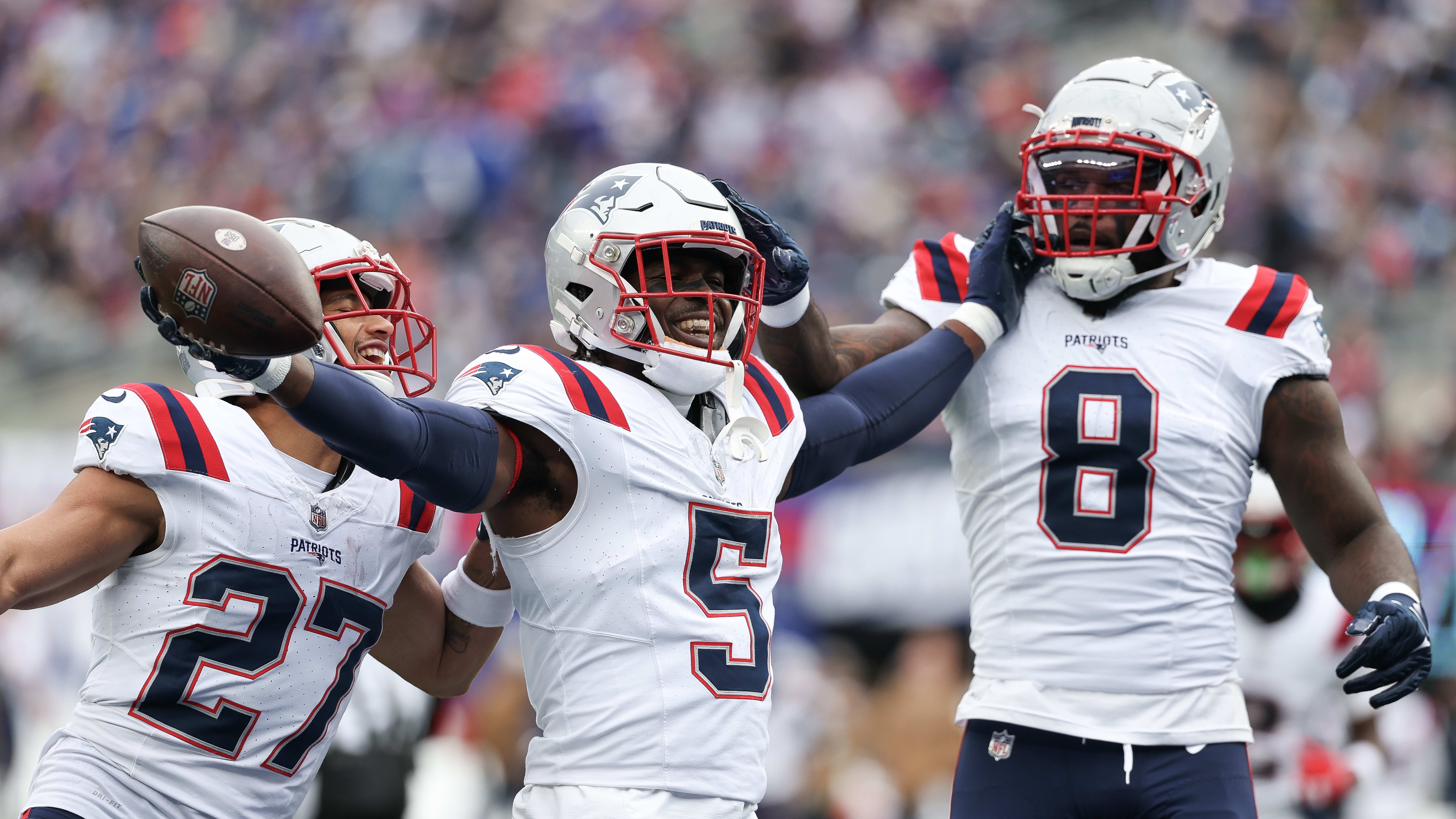 Jabrill Peppers, Myles Bryant, Ja'Whaun Bentley