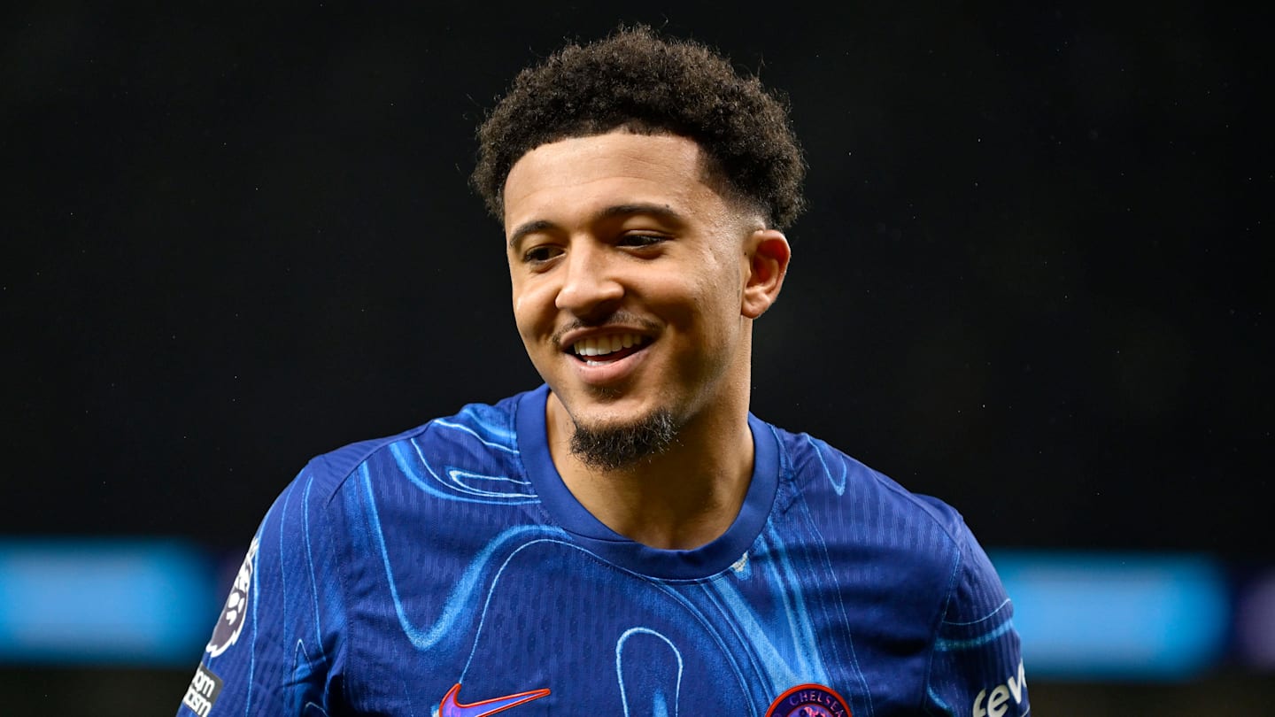 Jadon Sancho sends Man Utd transfer message after Chelsea strike vs Spurs
