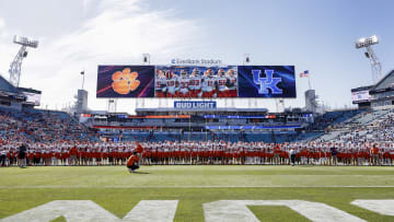 TaxSlayer Gator Bowl - Clemson v Kentucky