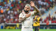 Gabi recebeu sanção do Flamengo por usar camisa do Corinthians