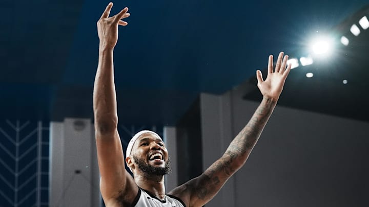 La Familia's DJ Burns trried to pump up the crowd against War Ready during the second round of the TBT tournament at the Memorial Coliseum in Lexington, Ky. on July 20, 2025.