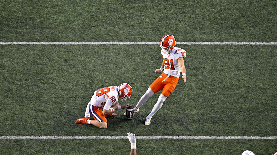 Dec 21, 2024; Austin, Texas, USA; Clemson Tigers wide receiver Clay Swinney (88) and place kicker Nolan Hauser (81) in action during the game between the Texas Longhorns and the Clemson Tigers in the CFP National Playoff First Round at Darrell K Royal-Texas Memorial Stadium. Mandatory Credit: Jerome Miron-Imagn Images