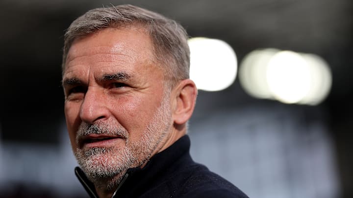 Stefan Kuntz plant den HSV-Kader 