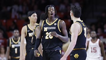Missouri Tigers forward Mark Mitchell (25) talks to his teammates, in a game against the Arkansas Razorbacks this season.