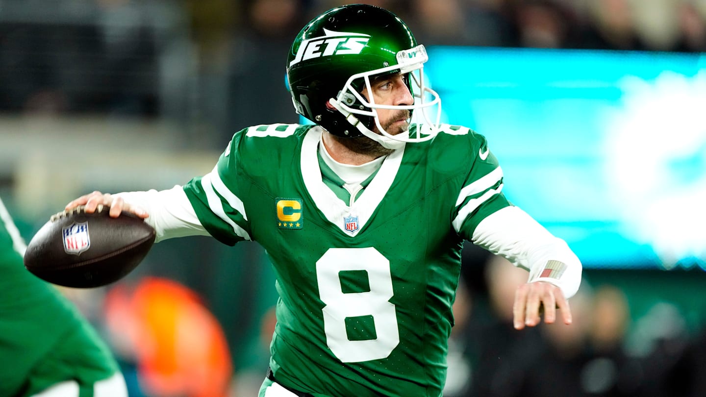 Five Best Fantasy Football Landing Spots for Aaron Rodgers In 2025