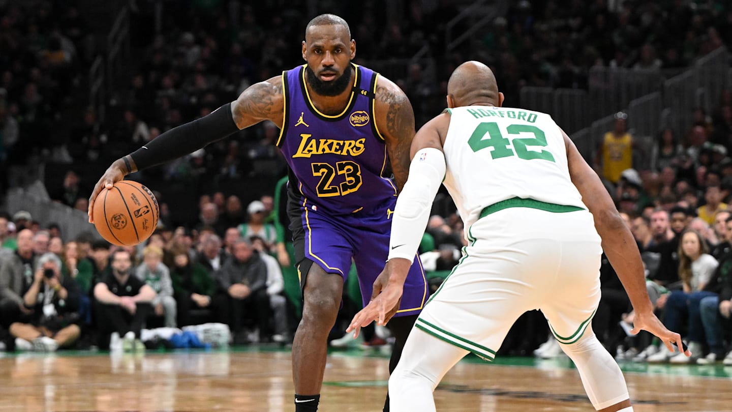 LeBron to Remain With Lakers Through 2025-26