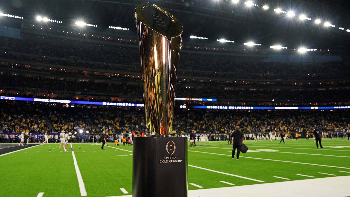 The 2024 5+7, 12-Team CFB Playoff is a mix of contradiction and compromise - Vimarsana News