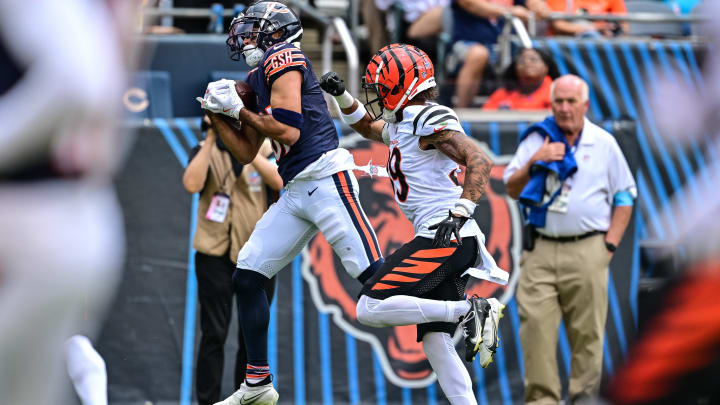  Ex-Husky receiver Dante Pettis makes one of his two touchdown catches against the Cincinnati Bengals during the third quarter at Soldier Field on Saturday.. 