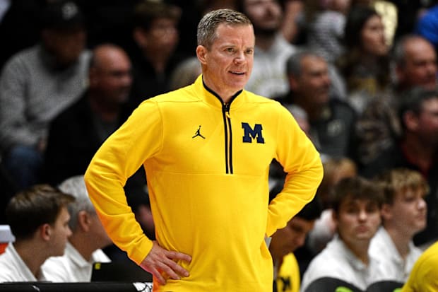 Michigan men's basketball head coach Dusty May