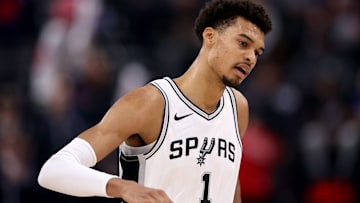 San Antonio Spurs v Los Angeles Clippers
