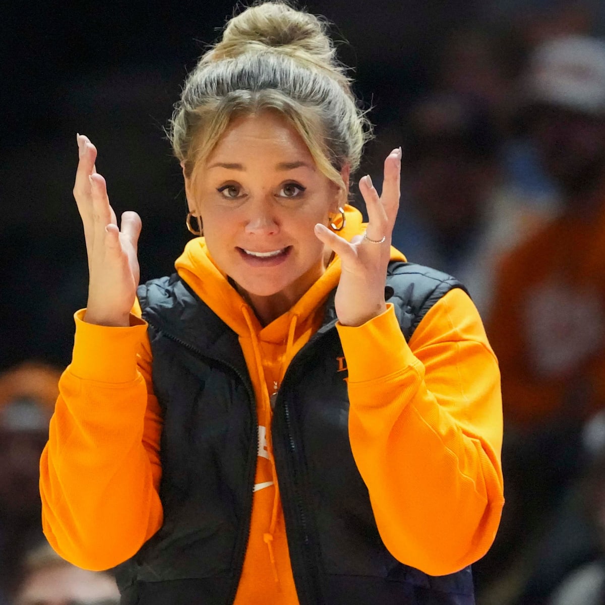Tennessee Women's Basketball Head Coach Kim Caldwell Days Away From Giving  Birth