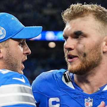 Detroit Lions quarterback Jared Goff (16) celebrates 26-20 win over Los Angeles Rams 