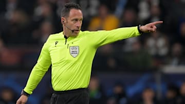 Artur Dias, l'arbitre d'Irlande - France a fait beaucoup réagir sur Twitter