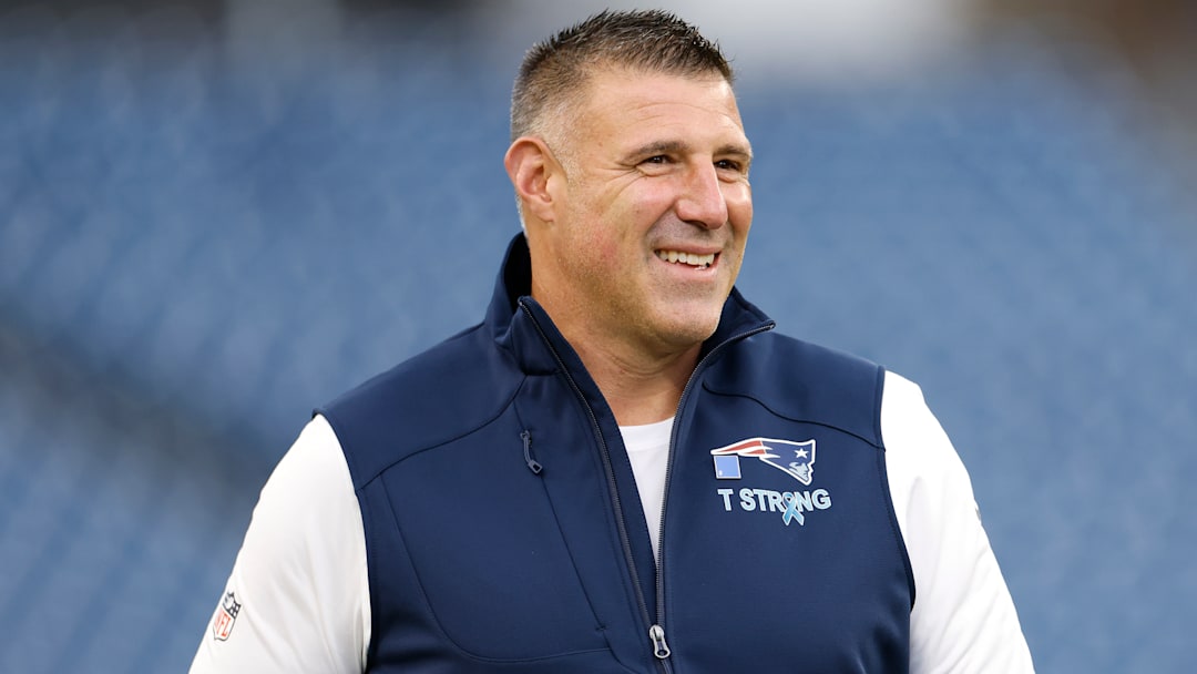 New England Patriots v Tennessee Titans