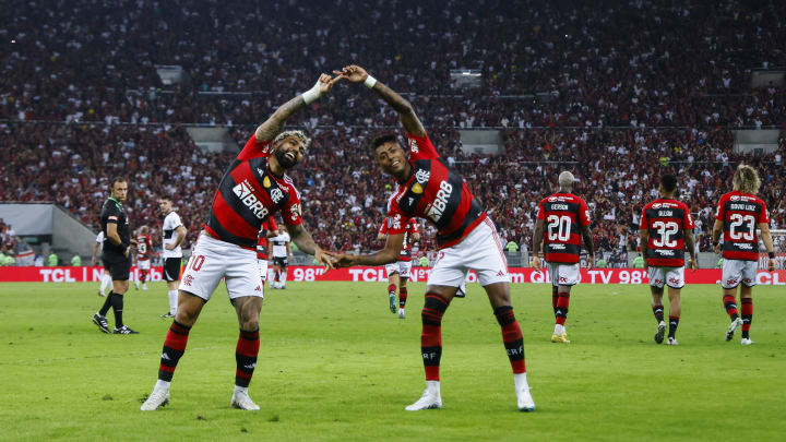 Escalação do Flamengo: Veja provável time titular contra o Corinthians na  Libertadores