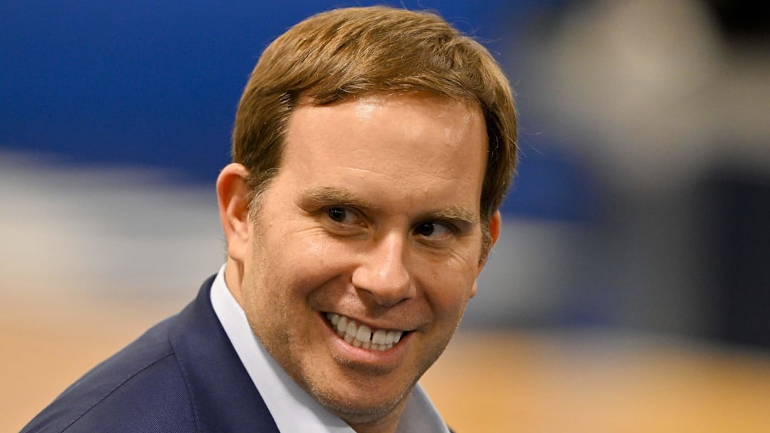 Dallas Mavericks, Patrick Dumont