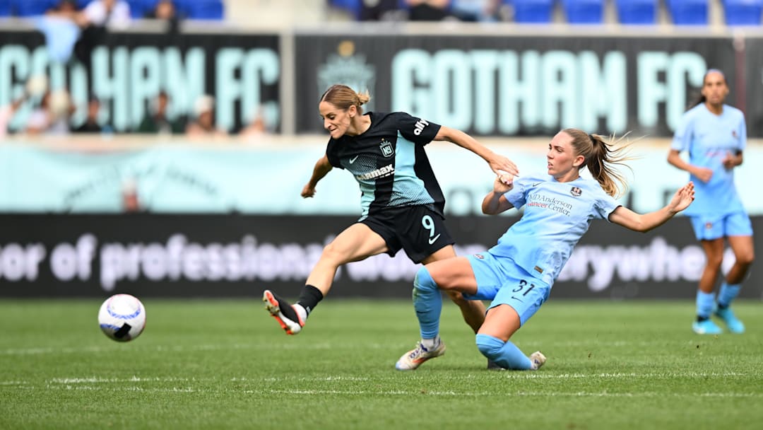 Esther González of Gotham FC