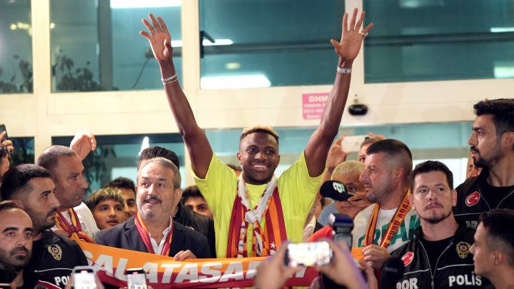 Victor Osimhen arrives in Istanbul on Galatasaray' transfer agenda