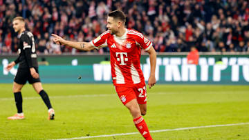 Raphael Guerreiro im Bayern-Trikot