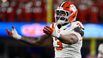 Dec 7, 2024; Charlotte, NC, USA; Clemson Tigers defensive end T.J. Parker (3) reacts after a play during the third quarter against the Southern Methodist Mustangs in the 2024 ACC Championship game at Bank of America Stadium. Mandatory Credit: Bob Donnan-Imagn Images