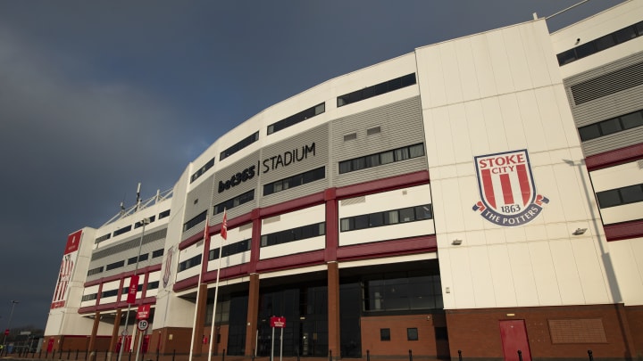 Stoke City Signs New Players For the Club's Yotuh Divisions