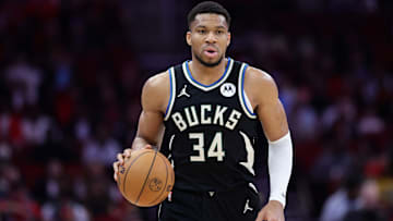 Milwaukee Bucks v Houston Rockets