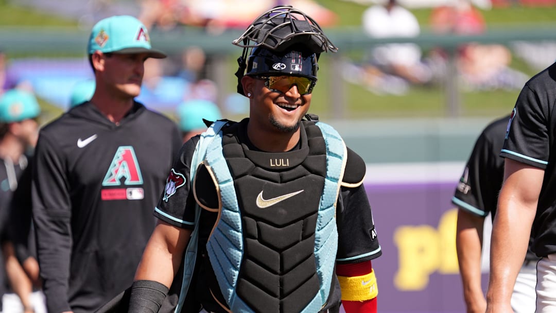 Arizona Diamondbacks catcher Gabriel Moreno (14) walks out onto the field before they play the Cleveland Guardians at Salt River Fields in Scottsdale on March 1, 2026.