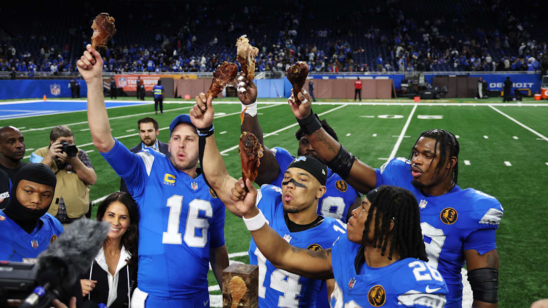 Chicago Bears v Detroit Lions