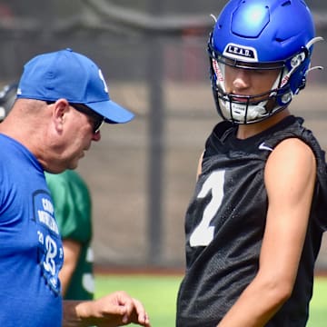 Bothell is switching to more of a read-option offense in 2024 to take advantage of QB Jaylen Viars' skill set.