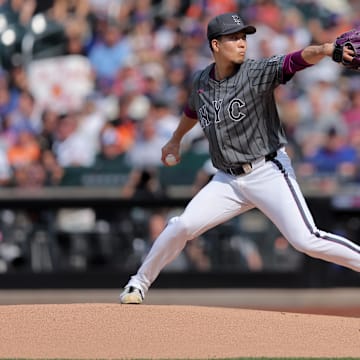Aug 2, 2025; New York City, New York, USA; New York Mets starting pitcher Kodai Senga (34) pitches against the San Francisco Giants during the first inning at Citi Field. Mandatory Credit: Brad Penner-Imagn Images