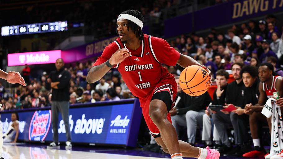 Southern Utah Thunderbirds guard Elijah Duval drives the ball in the second half against the Washington Huskies.
