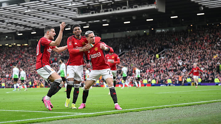 Manchester United v Liverpool - Emirates FA Cup Quarter Final