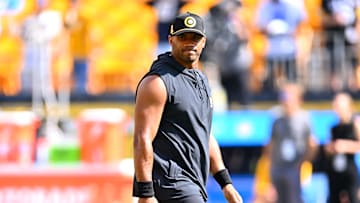 Los Angeles Chargers v Pittsburgh Steelers