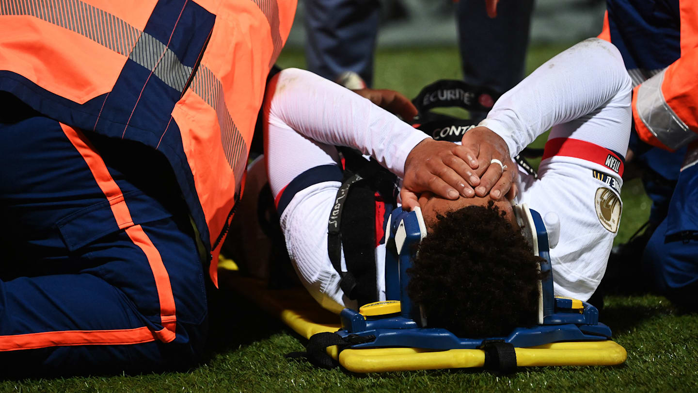 PSG Mercato : Le club parisien va-t-il recruter un joueur en janvier pour pallier l'absence de Désiré Doué ?