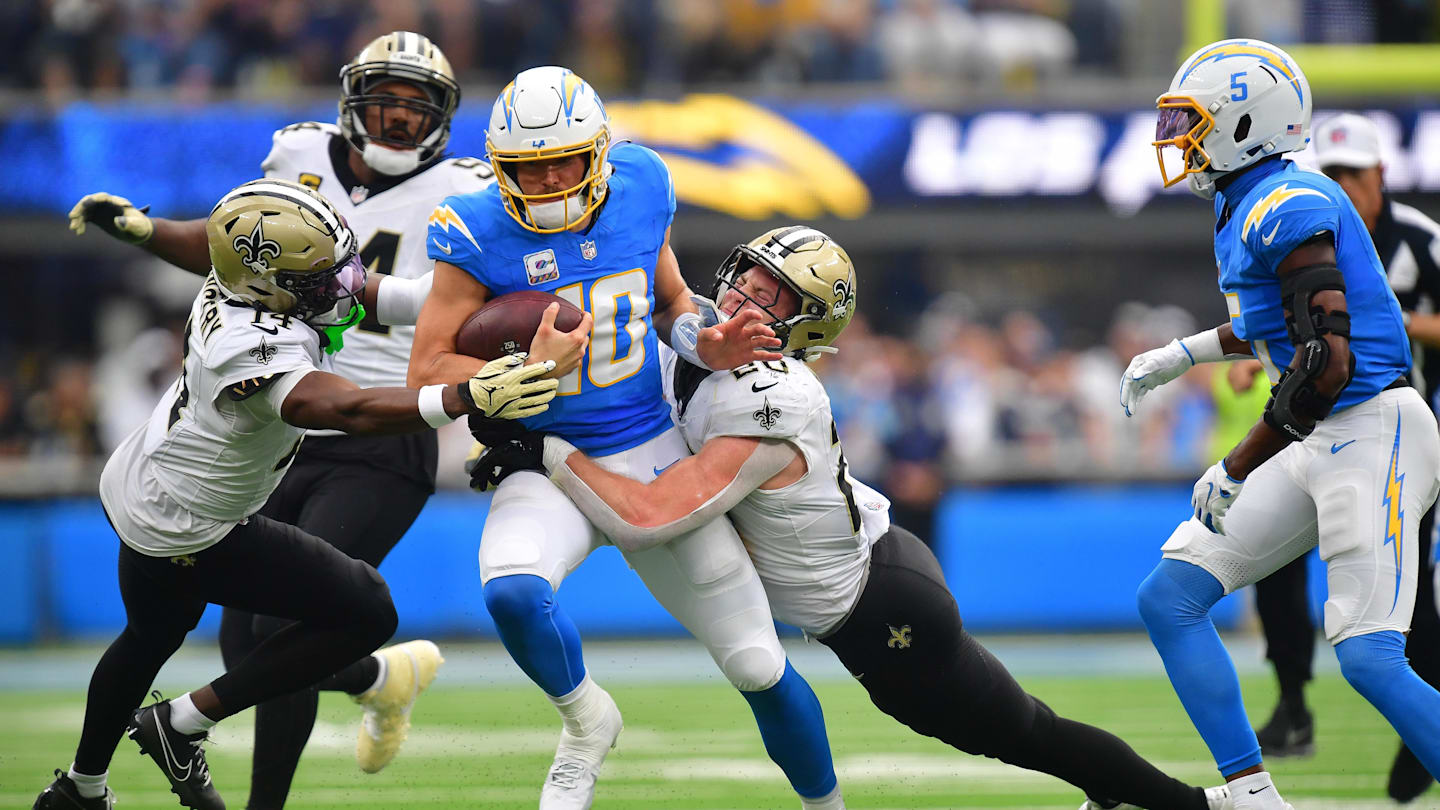 Los Angeles Chargers' Justin Herbert Defended by Bradley Bozeman After