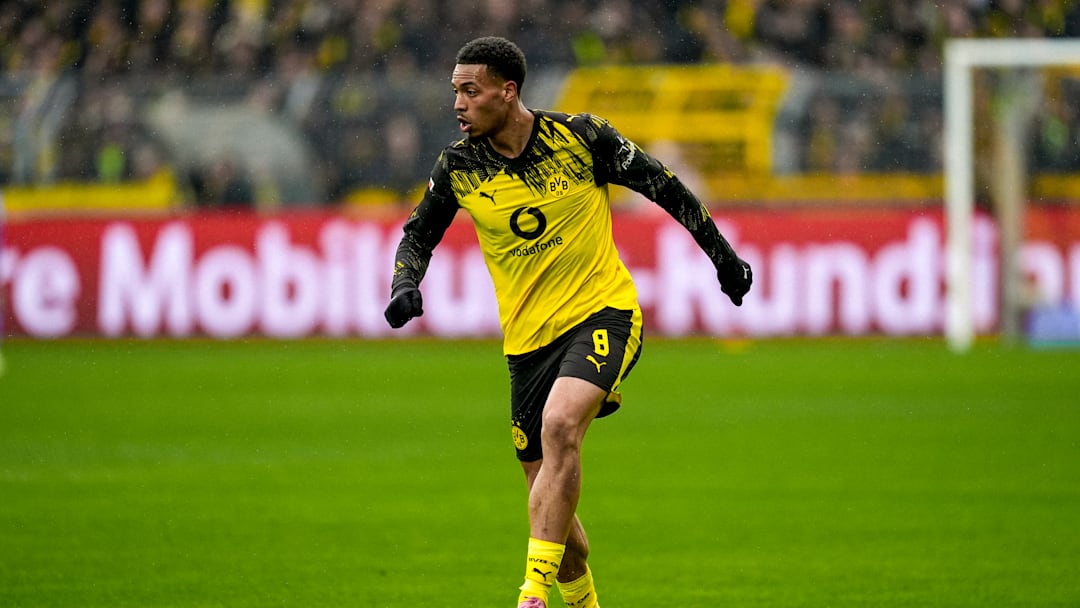 Borussia Dortmund v FC Augsburg - Bundesliga Borussia Dortmund v FC Augsburg - Bundesliga