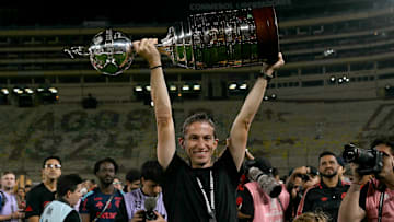 Filipe Luís conquistou a Libertadores como jogador e treinador