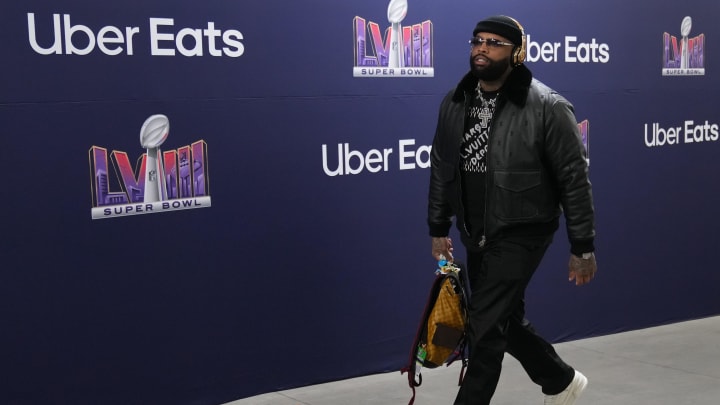 Feb 11, 2024; Paradise, Nevada, USA; San Francisco 49ers offensive tackle Trent Williams (71) arrives before playing against the Kansas City Chiefs in Super Bowl LVIII at Allegiant Stadium. Mandatory Credit: Kyle Terada-USA TODAY Sports