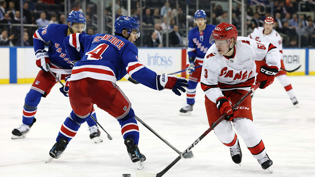 Carolina Hurricanes v New York Rangers