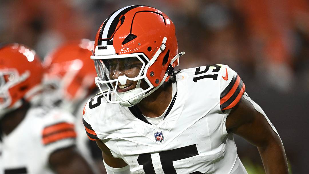  Cleveland Browns quarterback Taylen Green (15) celebrates after a touchdown by Cleveland Browns running back Davon Booth (29) against the New England Patriots during the second half at Huntington Bank Field. 