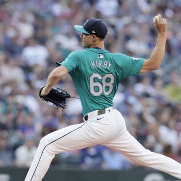 Seattle Mariners starting pitcher George Kirby (68) throws against the Houston Astros during the second inning at T-Mobile Park. 