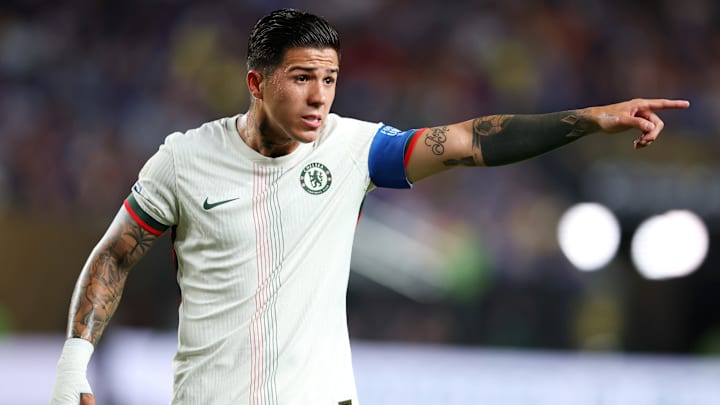 Enzo Fernandez est le joueur le plus influent de Chelsea avec 1 but et 2 passes décisives dans la compétition. Enzo Fernandez est le joueur le plus influent de Chelsea avec 1 but et 2 passes décisives dans la compétition.