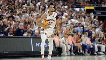 Alabama v Auburn