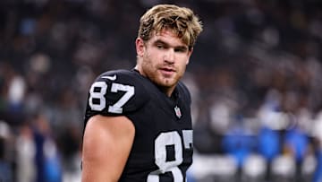 Los Angeles Chargers v Las Vegas Raiders - NFL 2025