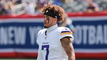 Sep 8, 2024; East Rutherford, New Jersey, USA; Minnesota Vikings cornerback Byron Murphy Jr. (7) warms up before the game against the New York Giants at MetLife Stadium. Mandatory Credit: Vincent Carchietta-Imagn Images