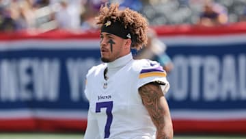 Sep 8, 2024; East Rutherford, New Jersey, USA; Minnesota Vikings cornerback Byron Murphy Jr. (7) warms up before the game against the New York Giants at MetLife Stadium. 