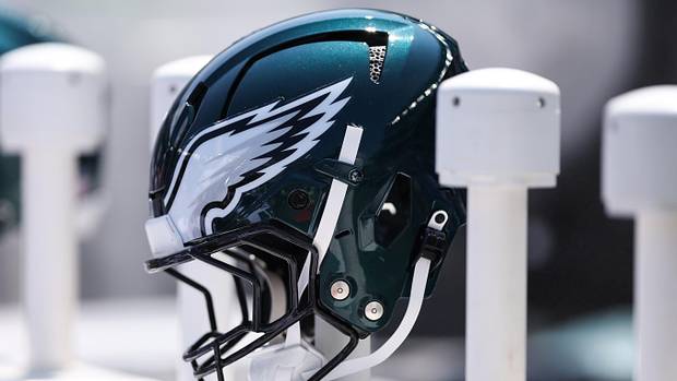 Philadelphia Eagles helmet